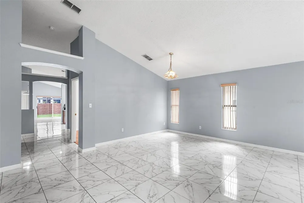 7814 ELMSTONE CIRCLE Orlando, FL 32822