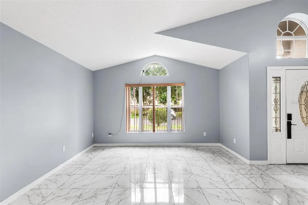 7814 ELMSTONE CIRCLE Orlando, FL 32822