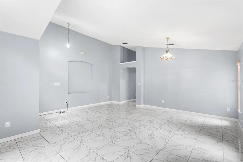 7814 ELMSTONE CIRCLE Orlando, FL 32822