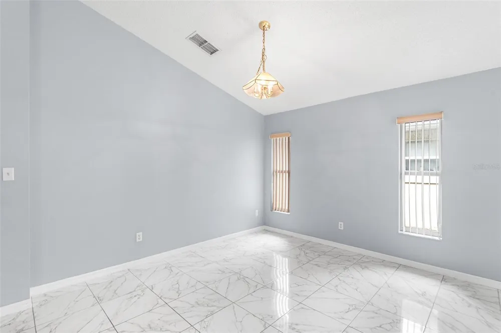 7814 ELMSTONE CIRCLE Orlando, FL 32822