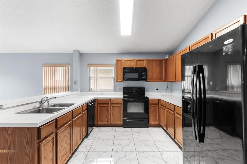 7814 ELMSTONE CIRCLE Orlando, FL 32822