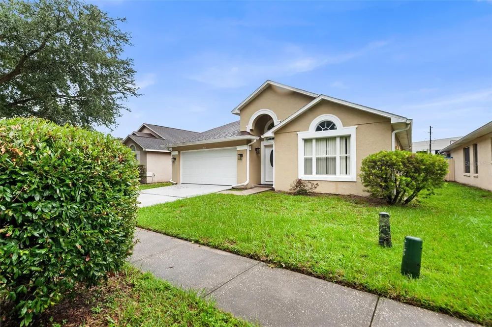 7814 ELMSTONE CIRCLE Orlando, FL 32822