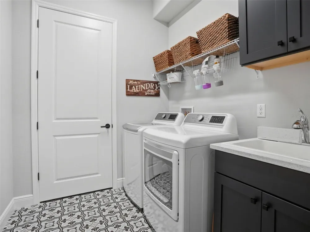1927 JULLEE LANE Palm Harbor, FL 34683