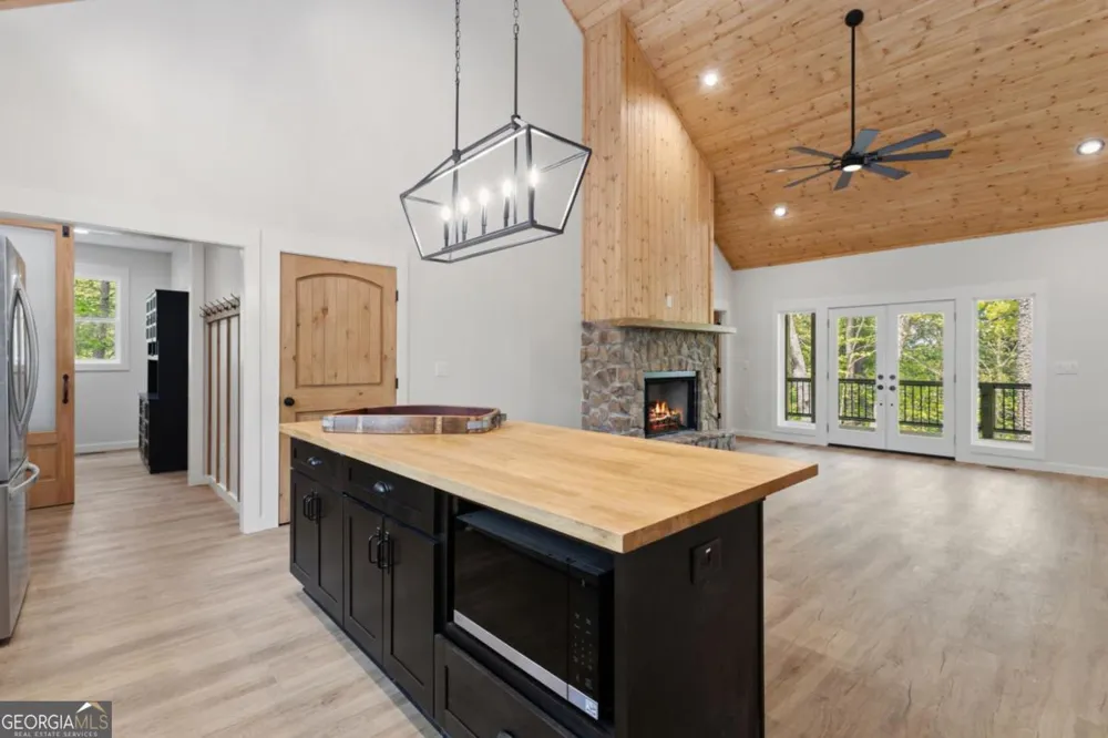 52 Otto CT Ellijay, GA 30540