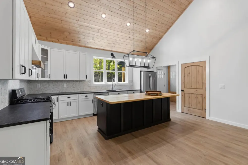 52 Otto CT Ellijay, GA 30540