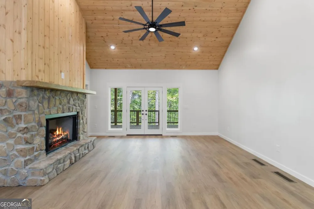 52 Otto CT Ellijay, GA 30540