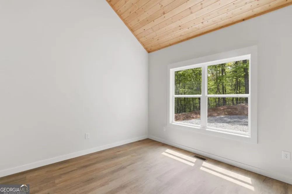 52 Otto CT Ellijay, GA 30540