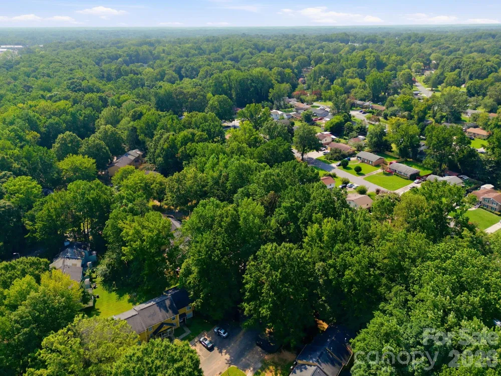4033 Briarhill Drive Charlotte, NC 28215