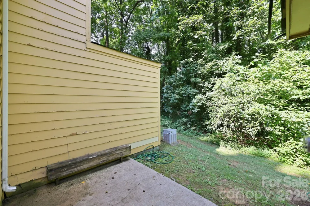 4033 Briarhill Drive Charlotte, NC 28215