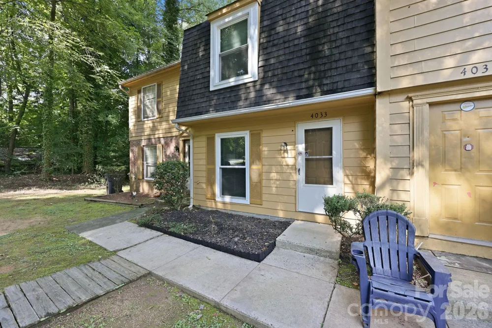 4033 Briarhill Drive Charlotte, NC 28215