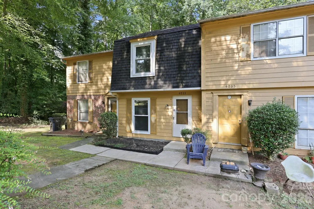 4033 Briarhill Drive Charlotte, NC 28215