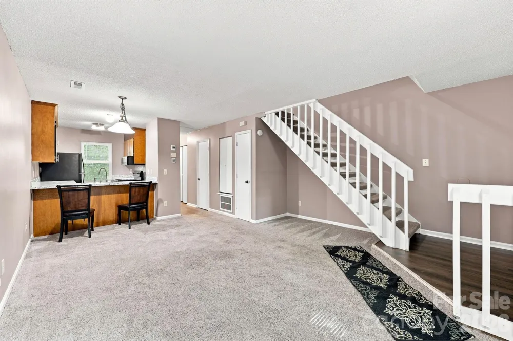 4033 Briarhill Drive Charlotte, NC 28215