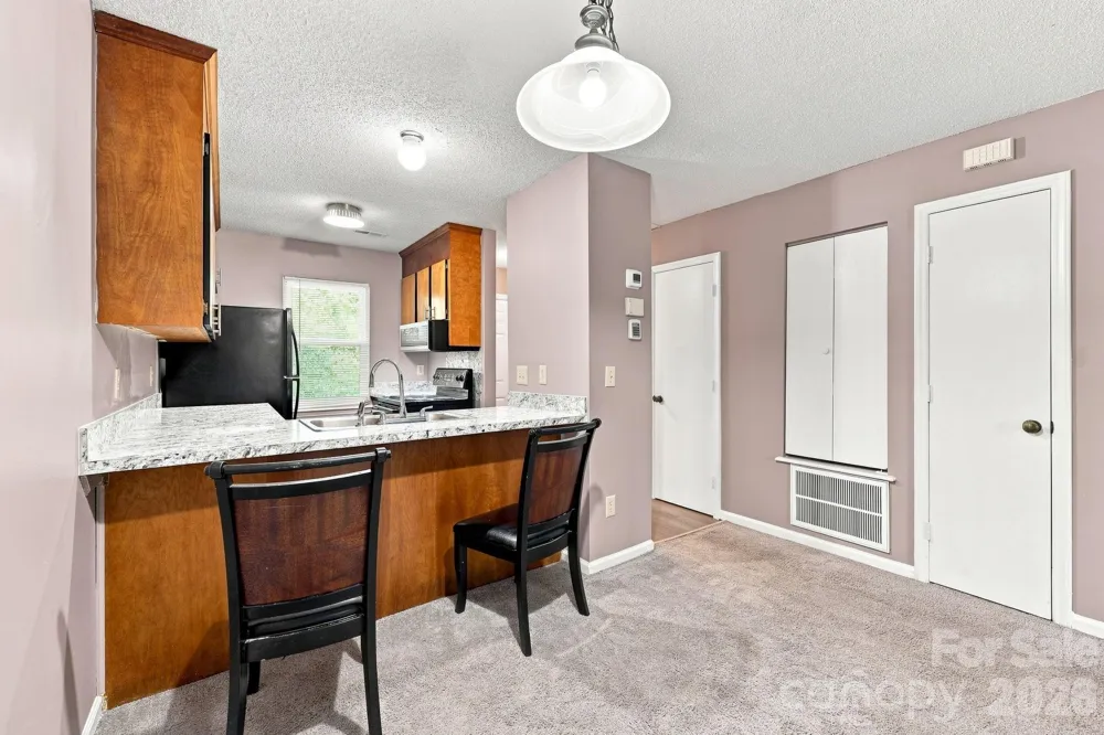 4033 Briarhill Drive Charlotte, NC 28215