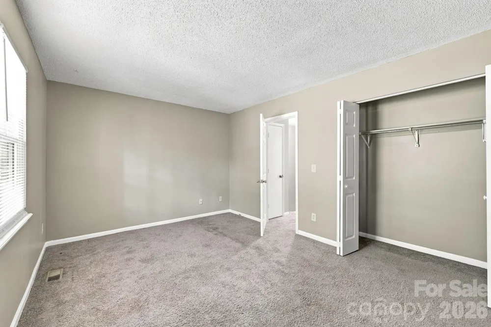 4033 Briarhill Drive Charlotte, NC 28215