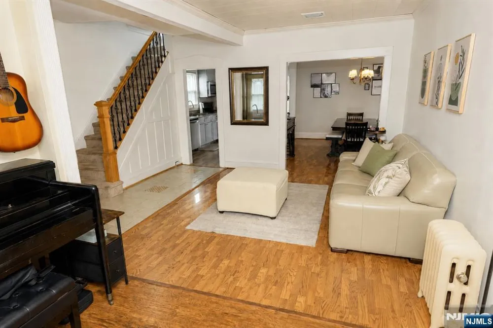 126 Post Avenue Lyndhurst, NJ 07071