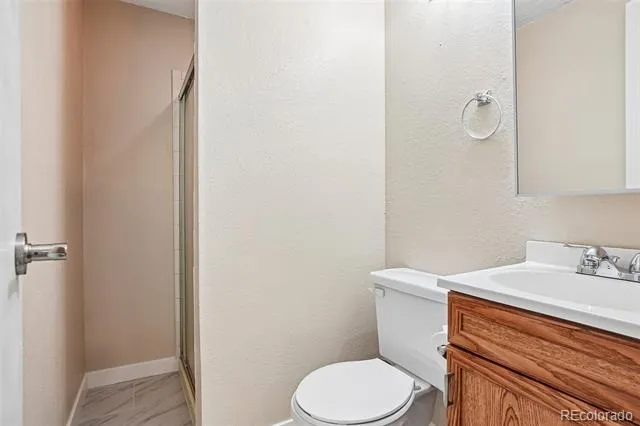 4915 S Flanders Court Aurora, CO 80015