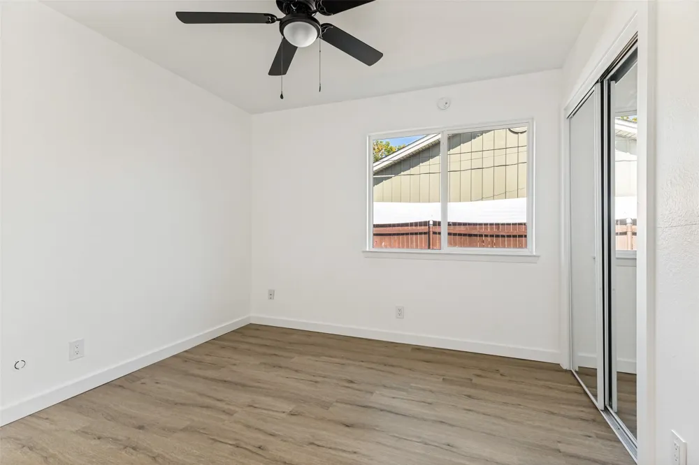 7024 Woodacre Road Fort Worth, TX 76133