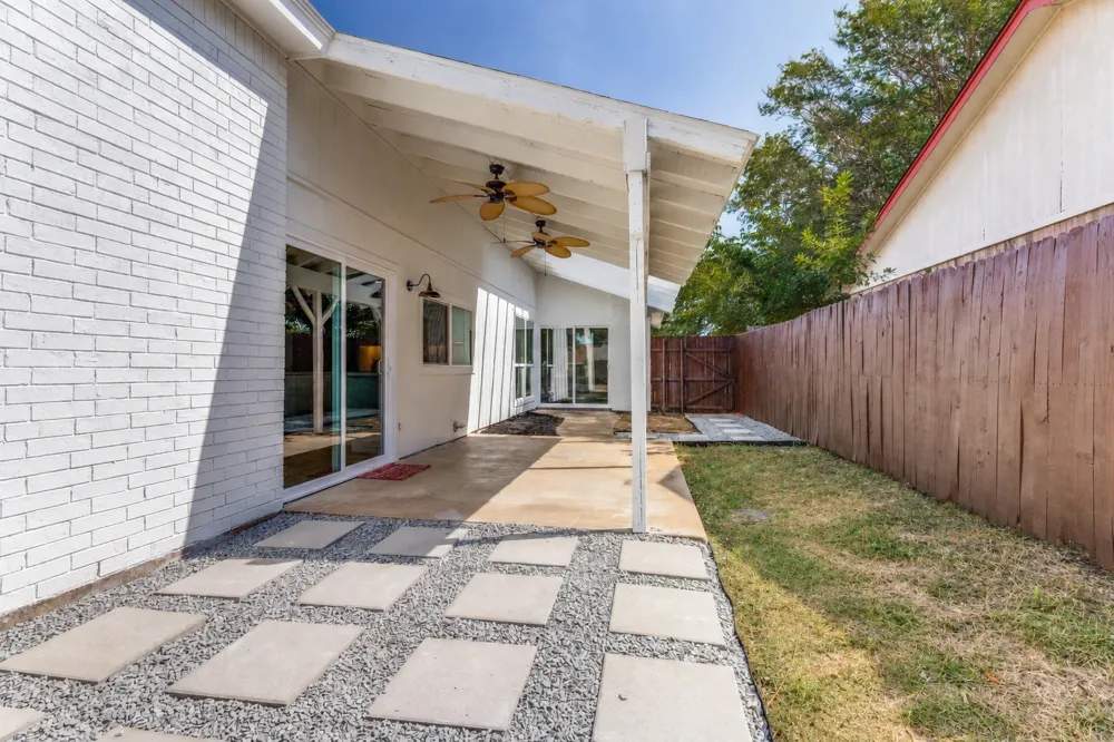 7024 Woodacre Road Fort Worth, TX 76133