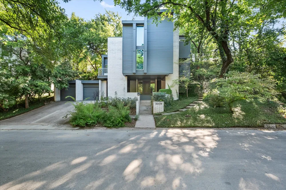 3509 Bellaire Park Court Fort Worth, TX 76109