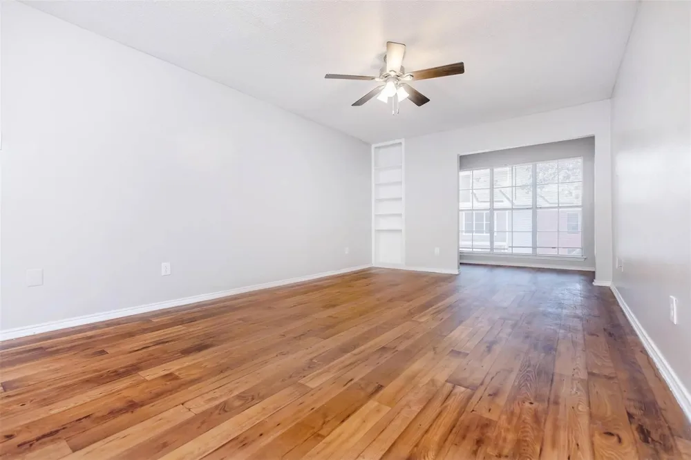 1826 Esters Road #1050 Irving, TX 75061