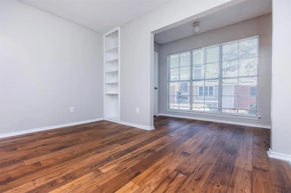 1826 Esters Road #1050 Irving, TX 75061