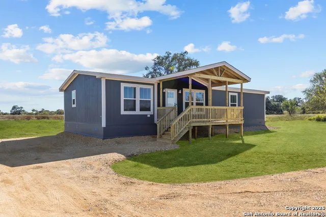 2240 Stevens Rd Somerset, TX 78069