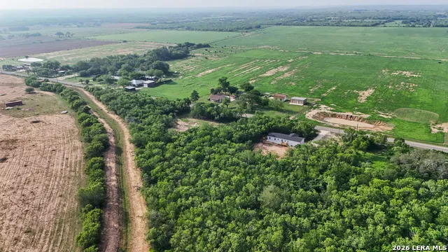 697 County Road 664 Devine, TX 78016