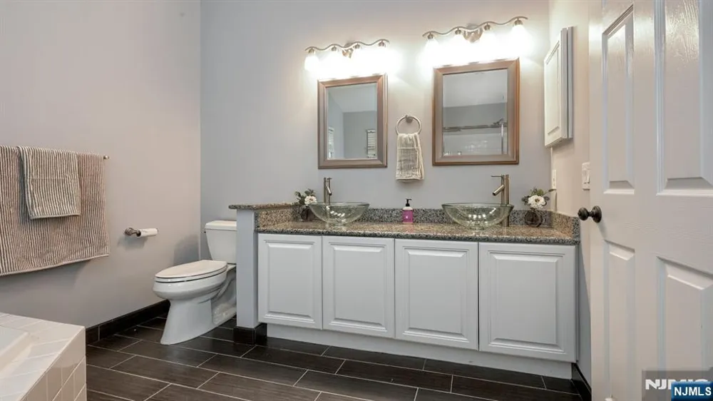 66 Whimble Court Wayne, NJ 07470