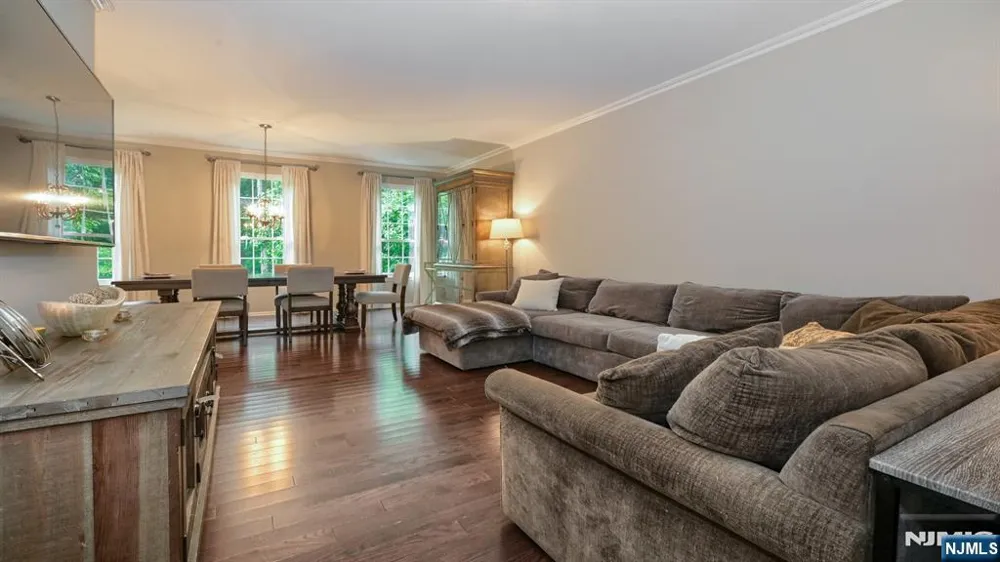 66 Whimble Court Wayne, NJ 07470