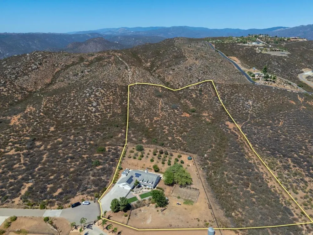 2090 Quail Meadow Rd Ramona, CA 92065