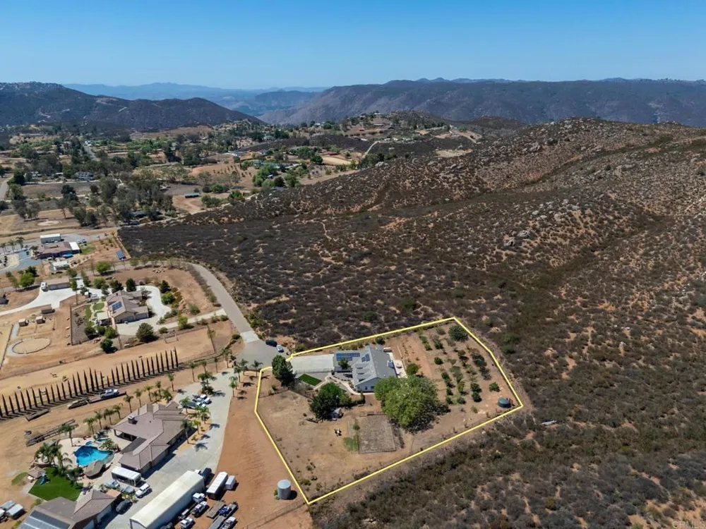 2090 Quail Meadow Rd Ramona, CA 92065