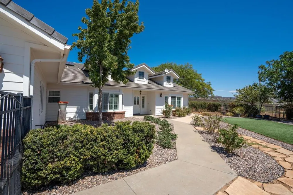 2090 Quail Meadow Rd Ramona, CA 92065