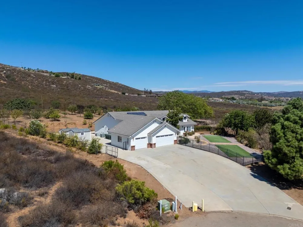 2090 Quail Meadow Rd Ramona, CA 92065