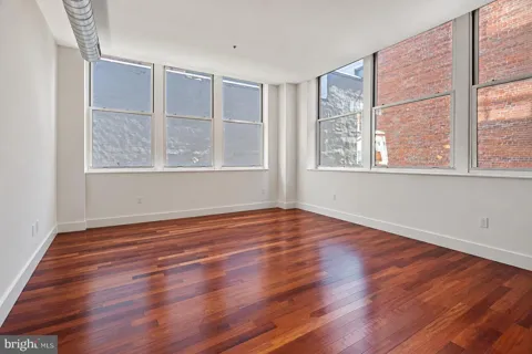 1101 LOCUST STREET #2K
