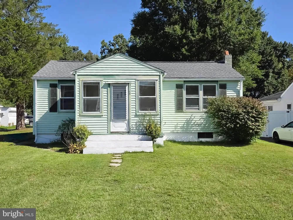 65 JACOBSTOWN ROAD New Egypt, NJ 08533