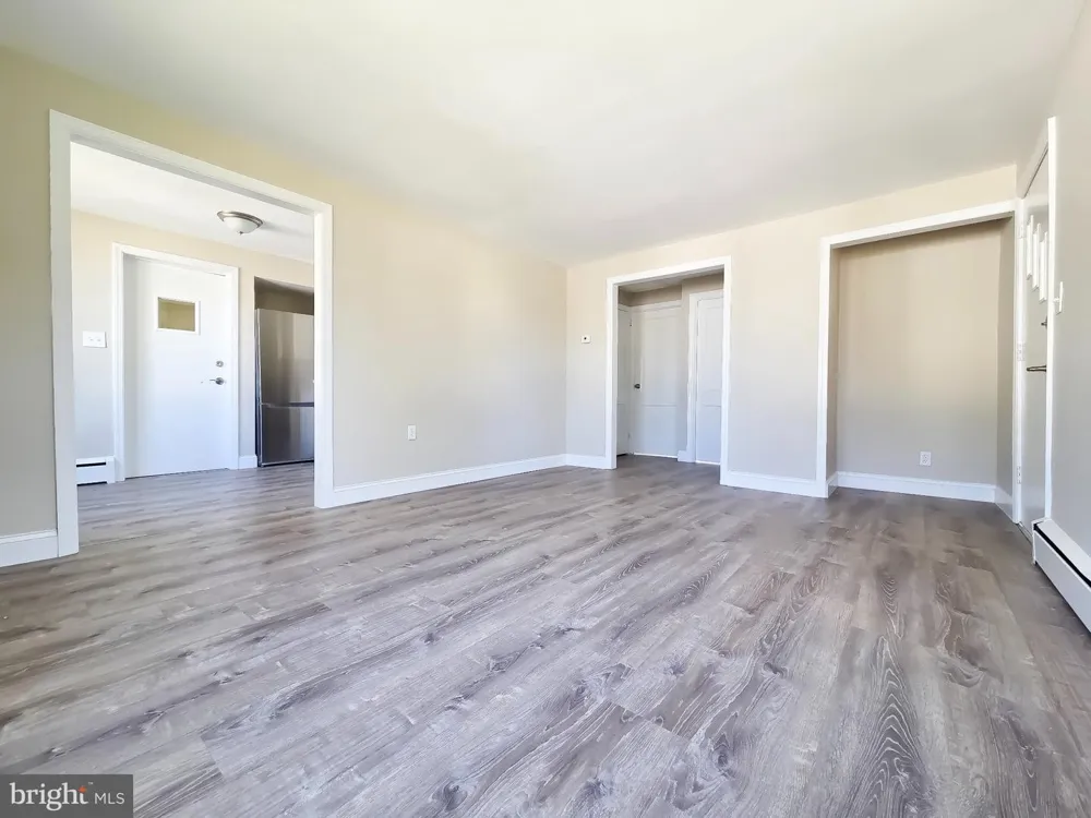 65 JACOBSTOWN ROAD New Egypt, NJ 08533