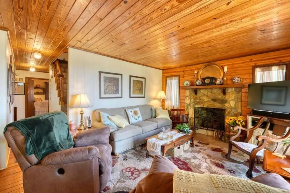 416 Autumn Hills Drive Morganton, GA 30560