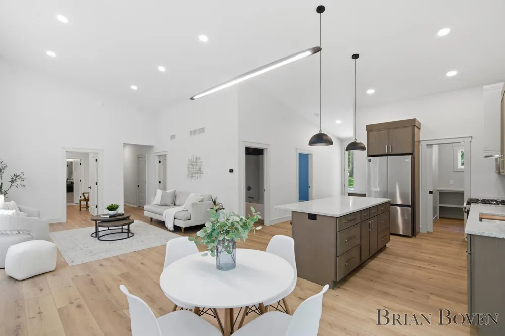 8410 Brower Avenue NE Rockford, MI 49341