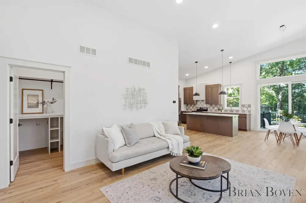 8410 Brower Avenue NE Rockford, MI 49341