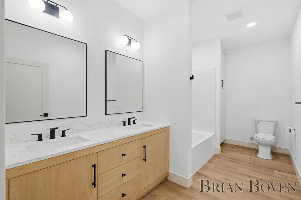 8410 Brower Avenue NE Rockford, MI 49341