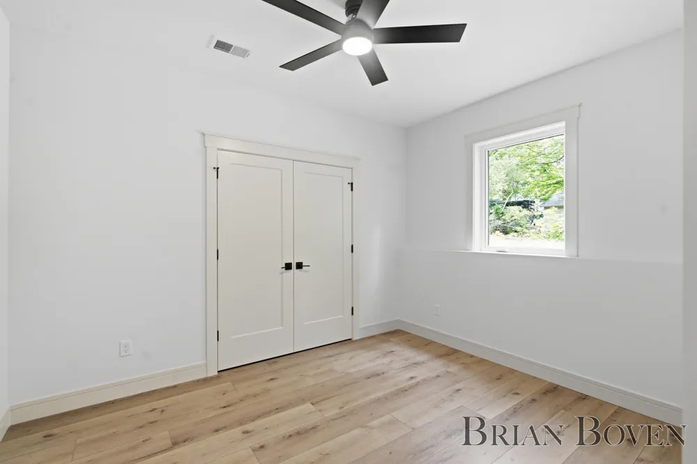 8410 Brower Avenue NE Rockford, MI 49341