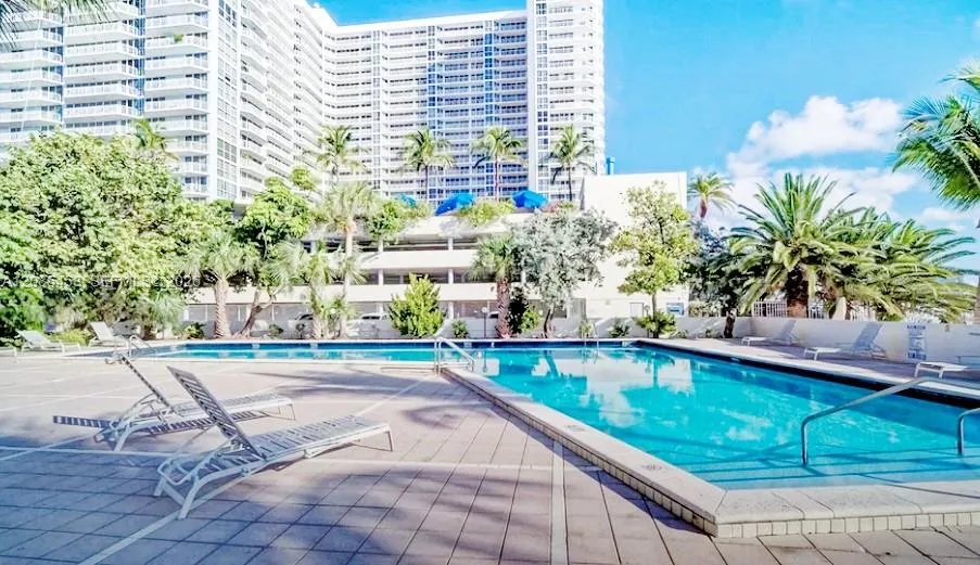 7545 E Treasure Dr #3I North Bay Village, FL 33141