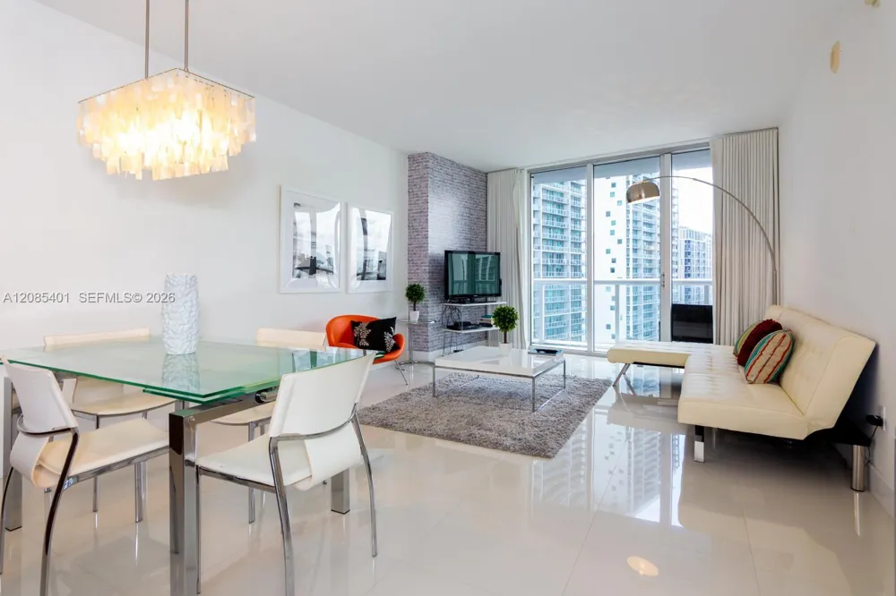 485 Brickell Ave #2006 Miami, FL 33131