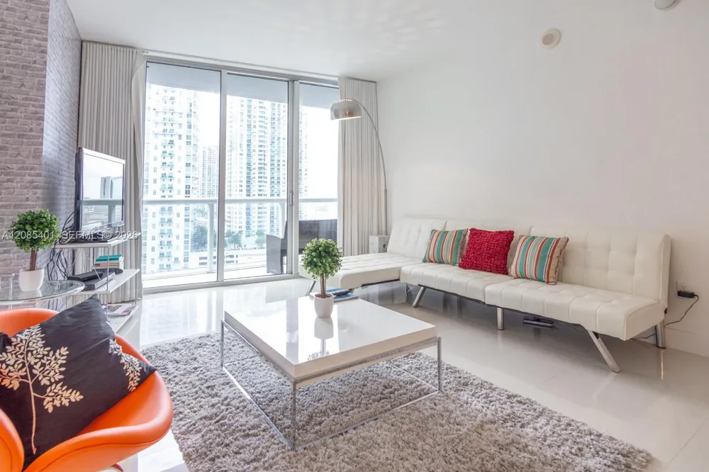 485 Brickell Ave #2006 Miami, FL 33131