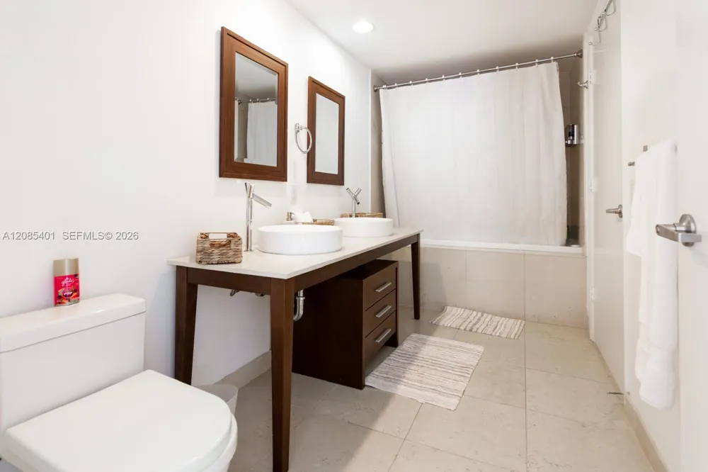485 Brickell Ave #2006 Miami, FL 33131