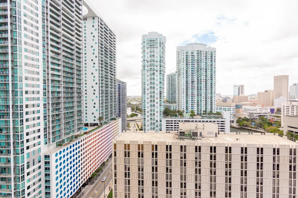 485 Brickell Ave #2006 Miami, FL 33131