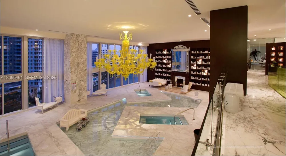 485 Brickell Ave #2006 Miami, FL 33131