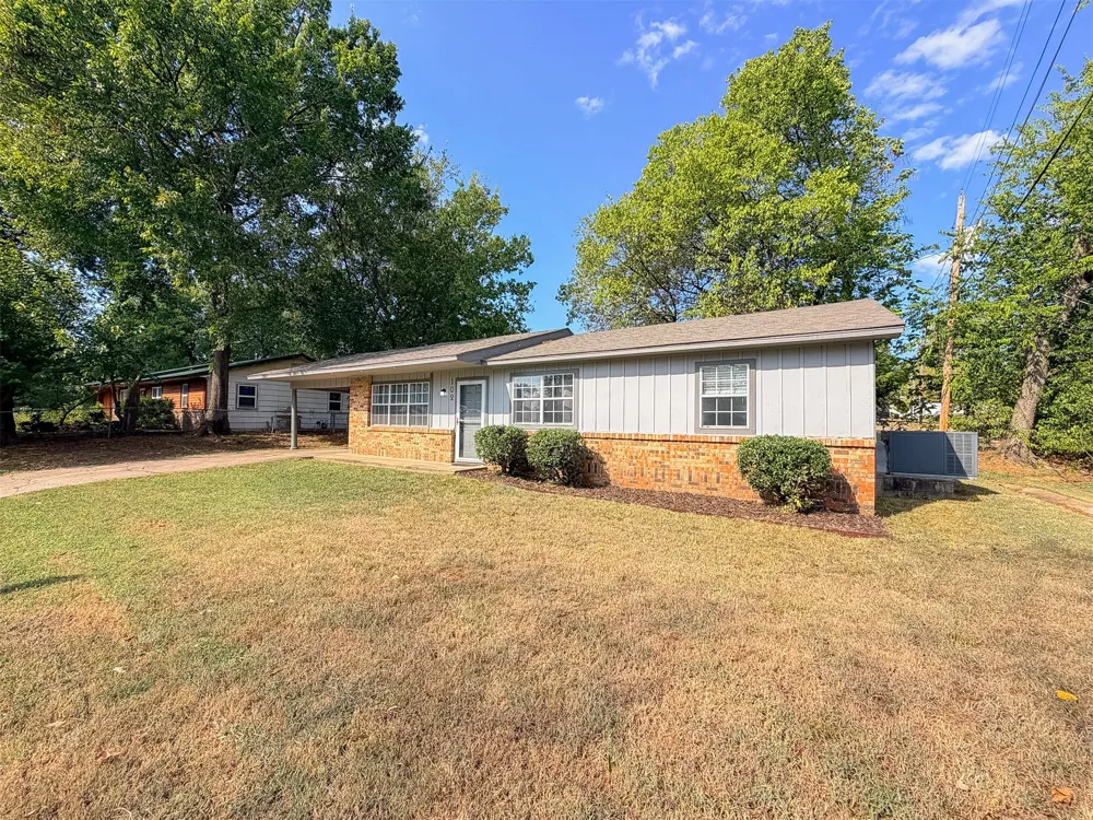 102 Kupsick Street Tahlequah, OK 74464