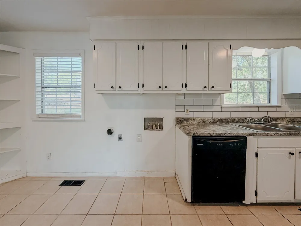 102 Kupsick Street Tahlequah, OK 74464