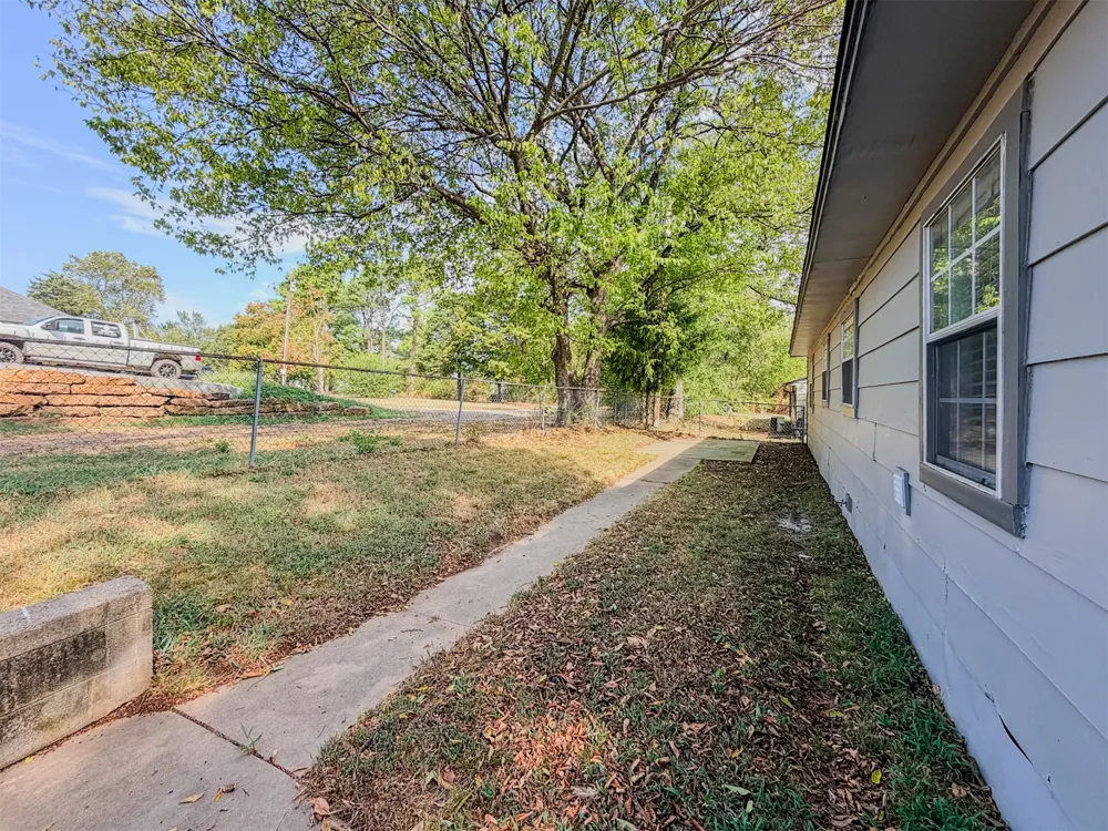102 Kupsick Street Tahlequah, OK 74464